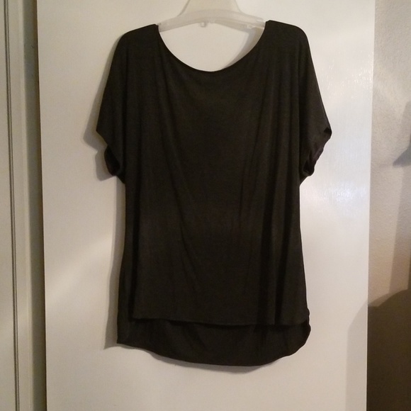 Women's top - Picture 3 of 6